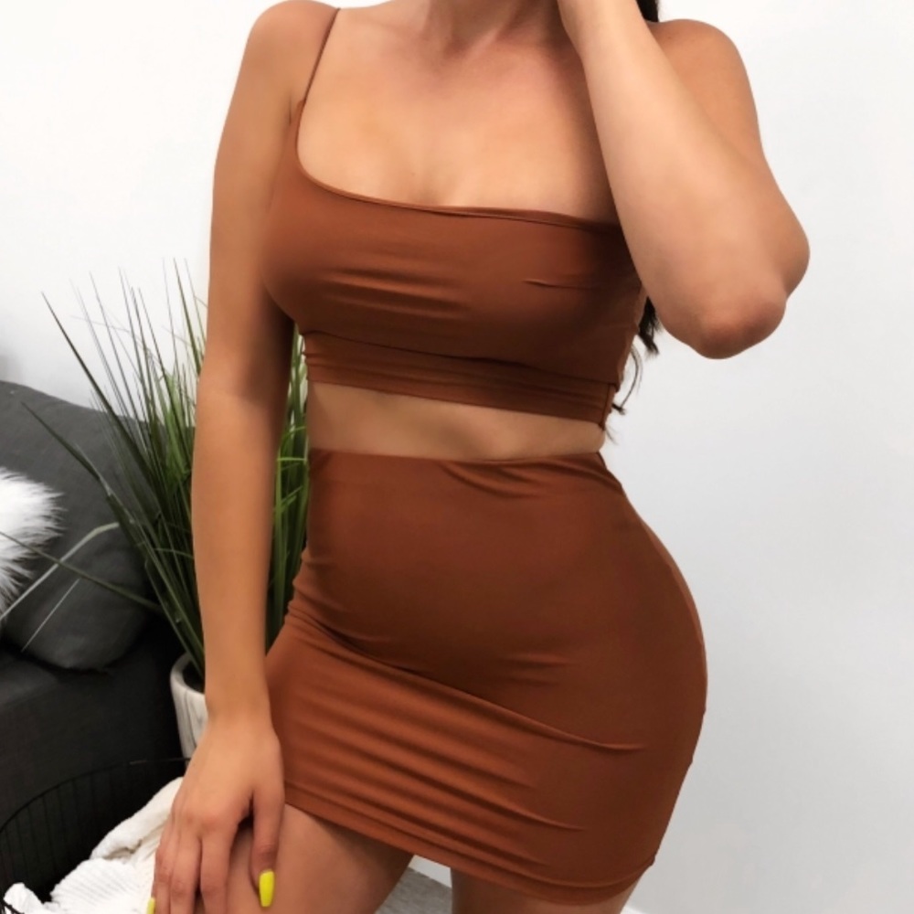 Rust two piece size medium